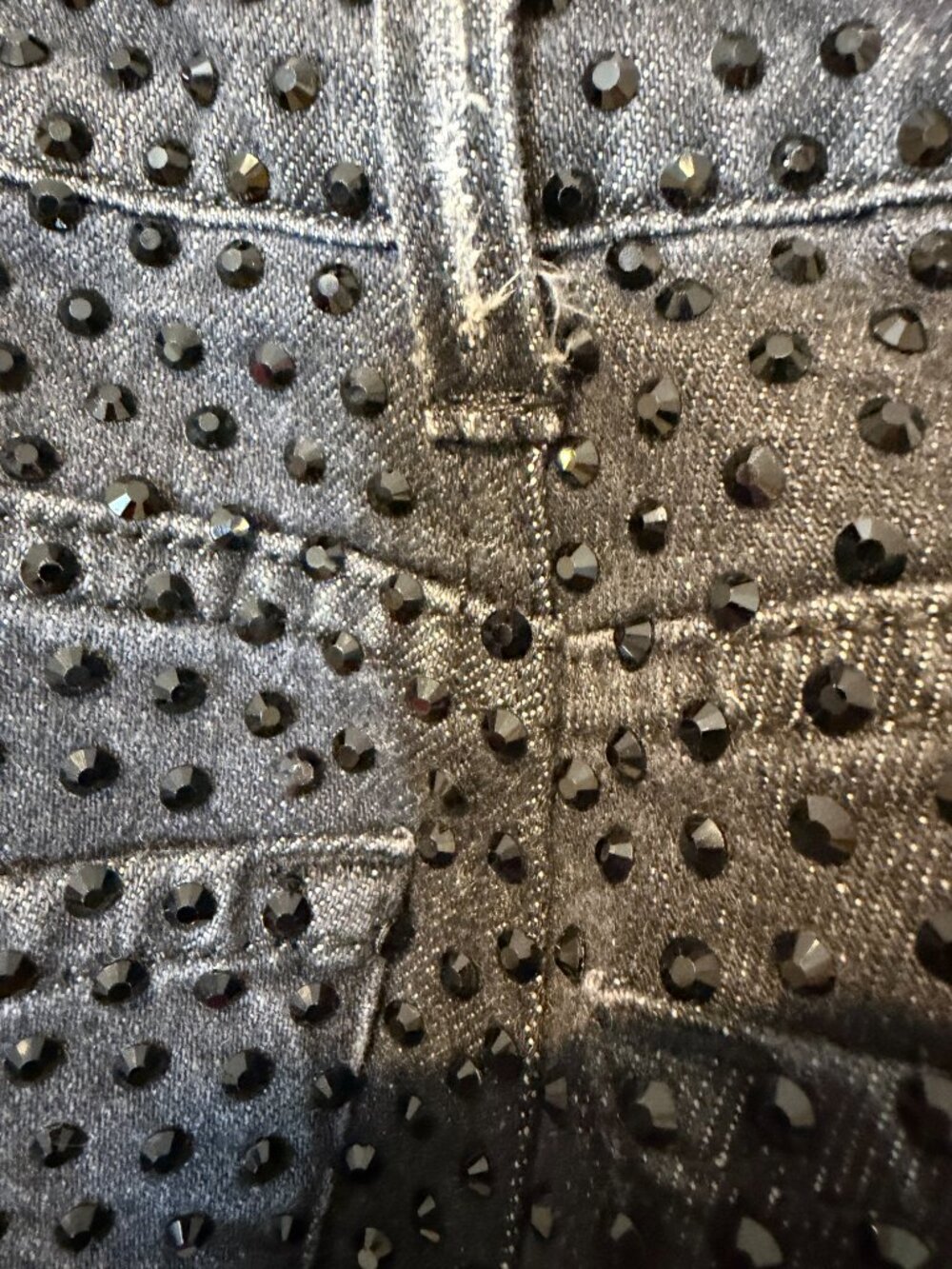 Alice + Olivia AMAZING EMBELLISHED JEAN Size 28 - Picture 5 of 6
